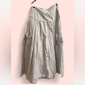 SOLD / RARE 🩶🩵 Urban Outfitters maxi skirt